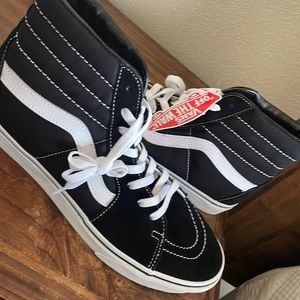NEW VANS FOR MEN. BUY NOW